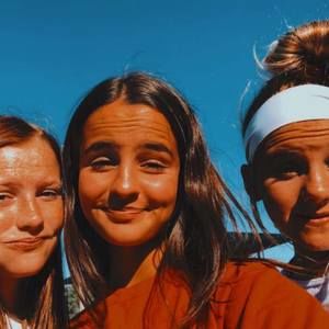 Meet your Posher, Lucy